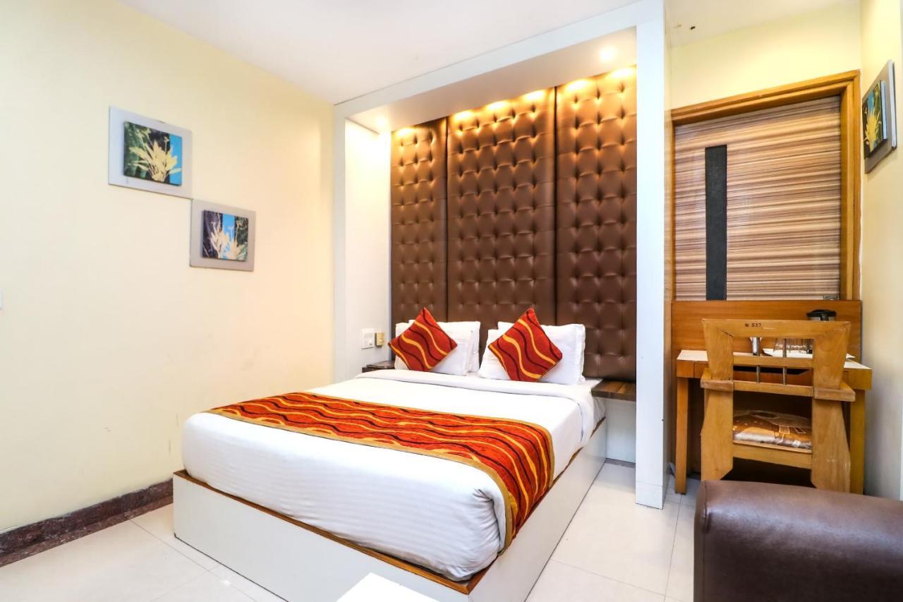 โรงแรม ราชศรี จัณฑีครห์ ภายนอก รูปภาพ