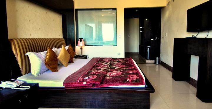 โรงแรม ราชศรี จัณฑีครห์ ภายนอก รูปภาพ