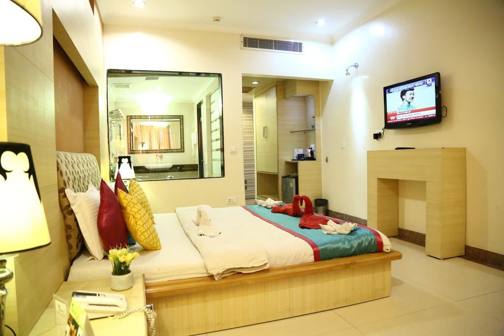 โรงแรม ราชศรี จัณฑีครห์ ภายนอก รูปภาพ