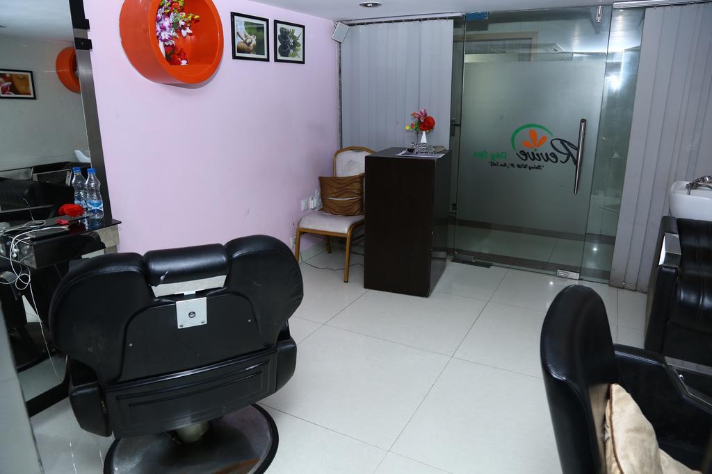 โรงแรม ราชศรี จัณฑีครห์ ภายนอก รูปภาพ
