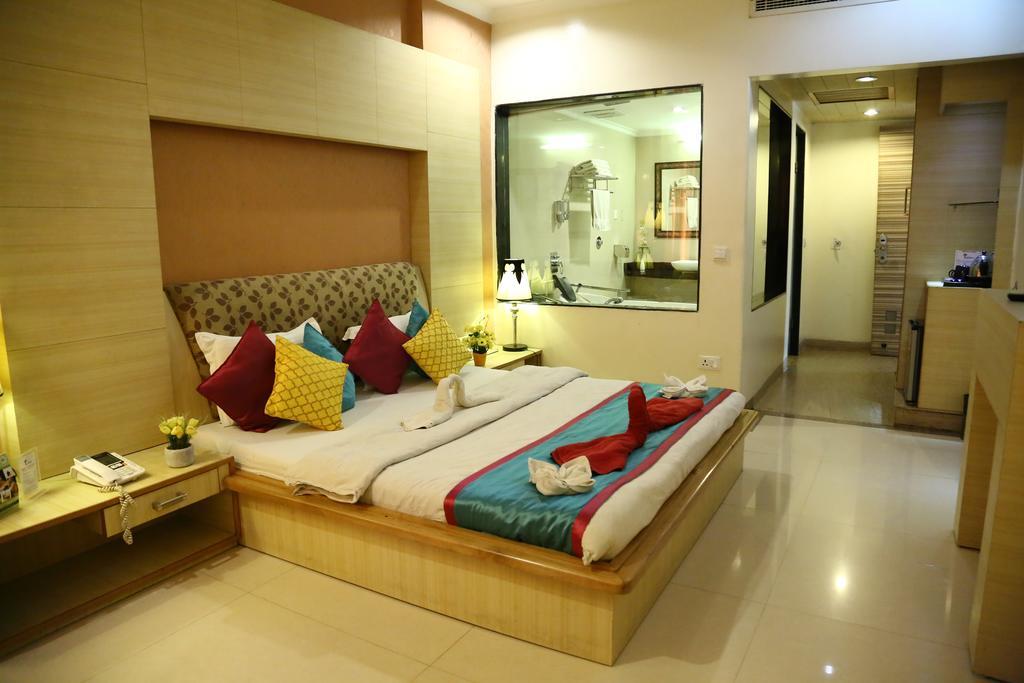 โรงแรม ราชศรี จัณฑีครห์ ภายนอก รูปภาพ